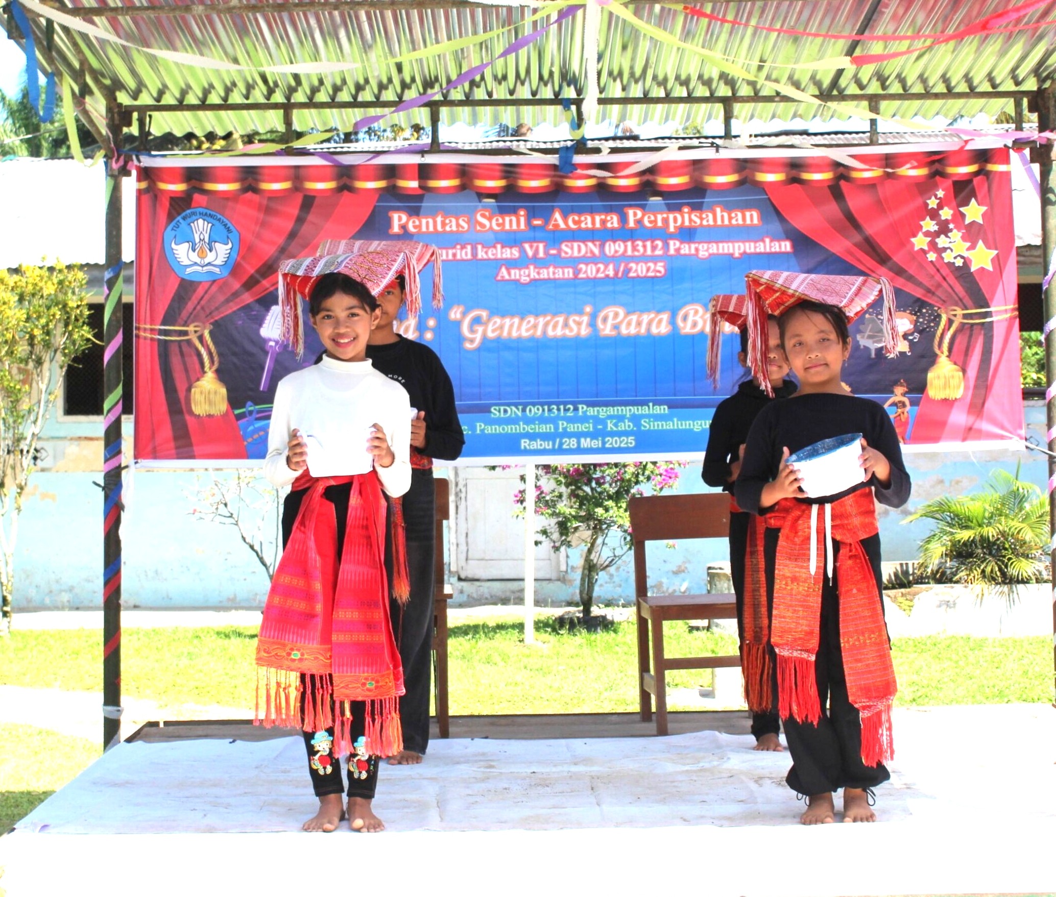 penampilan pentas seni